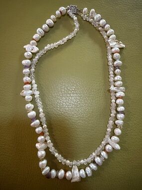 Freshwater Pearl and Crystal Bead Necklace - White 16”